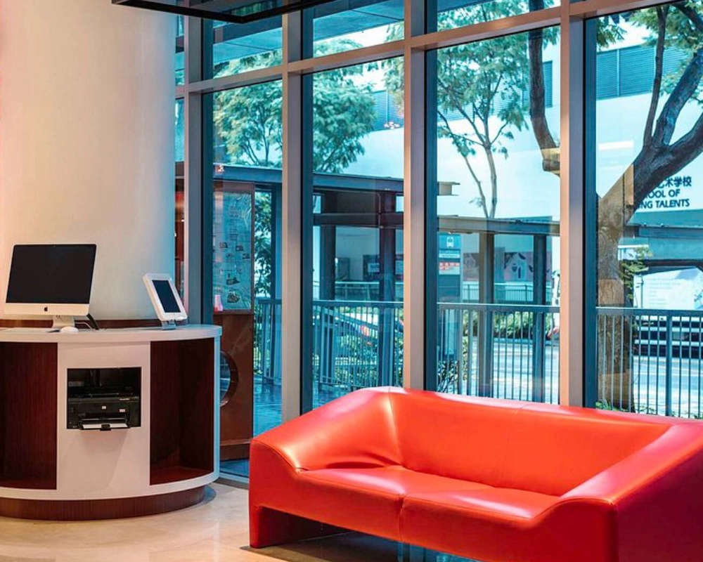 Hotel gwoup kwi sofa