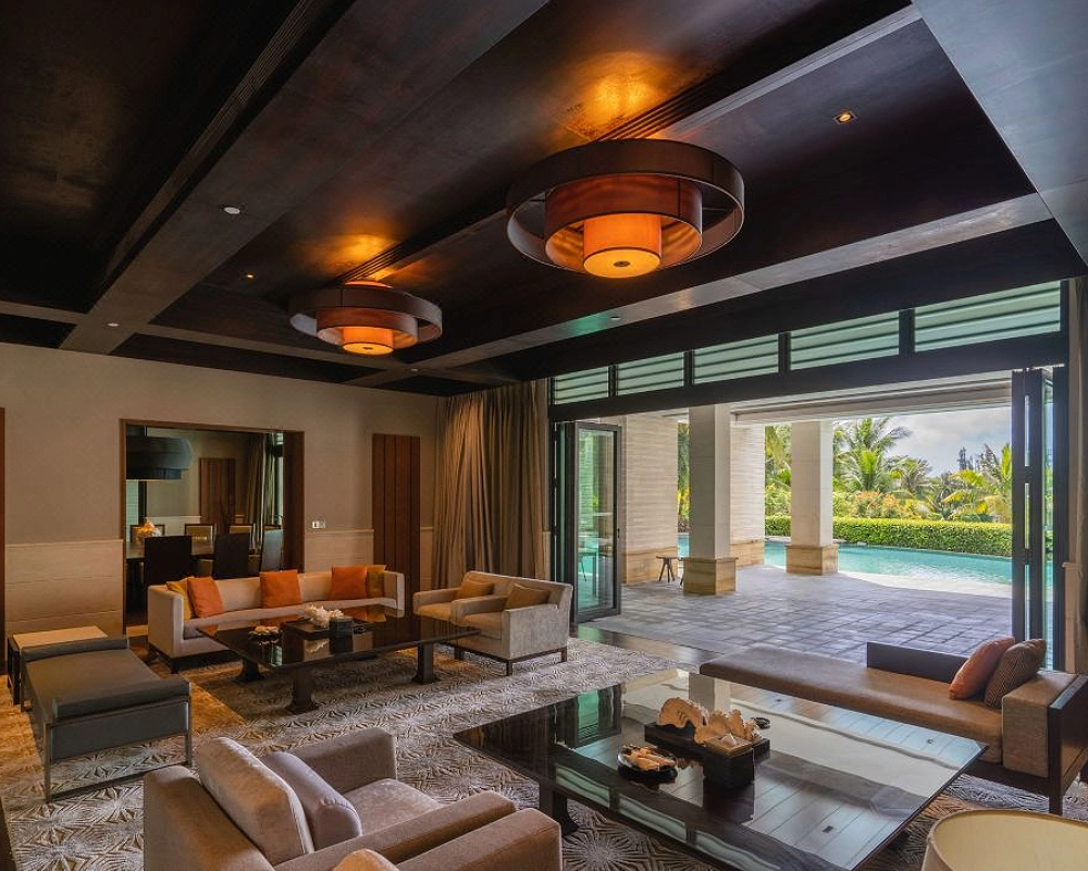 Hotel gwoup boure sofa